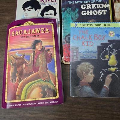 Children's chapter books - Goosebumps - The jungle book - Hatchet and other great titles