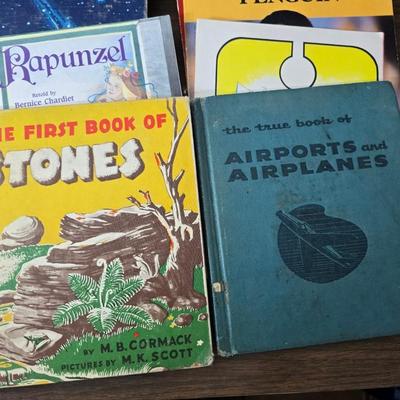 Books for younger kids - Franklin - ABC's - The little mermaid and other titles