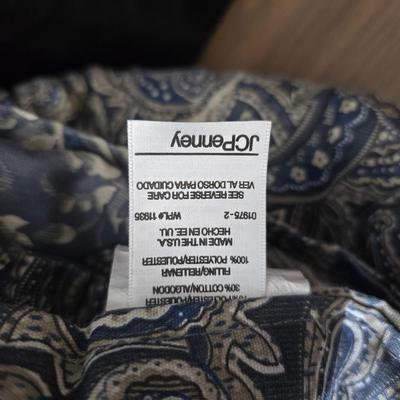 Full sized Bed in a bag comforter with extra sheets