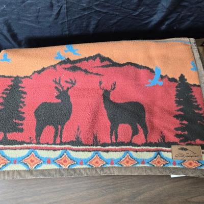 Two nice throw blankets - Bob Timberlake and Ariat