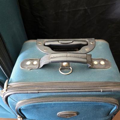 Protocol luggage set - 2 suitcases for your travels with a smaller bag