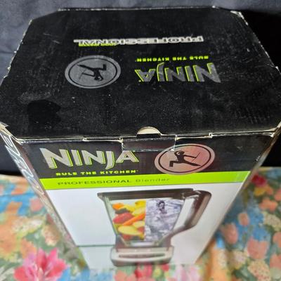 Brand new Ninja professional blender - with tablecloth