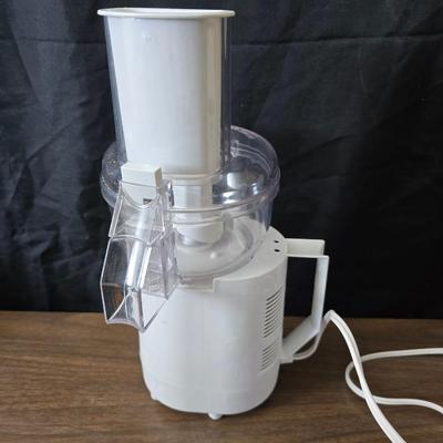 West bend food processor with multiple attachments - and a handful of Kitchen utensils