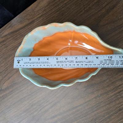 Vintage Pioneer 332 marked unique shaped serving bowl