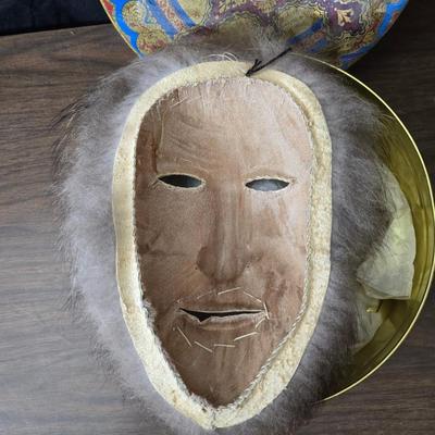 Authentic native handicraft Alaskan mask by Ruth Rulland - Anaktuvuk Pass in a protective tin