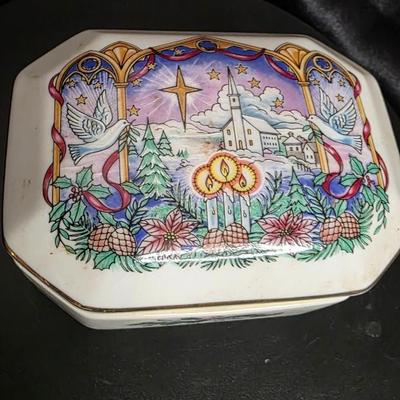 1989 Heritage House "O Holy Night" Limited Edition Fine Porcelain Music Box - Silent Night