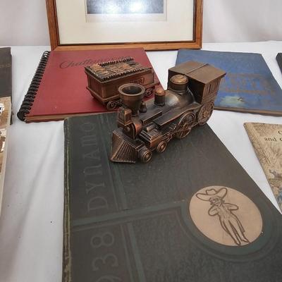 Tennessee Books, Stories, Memorabilia & More (LR-JS)