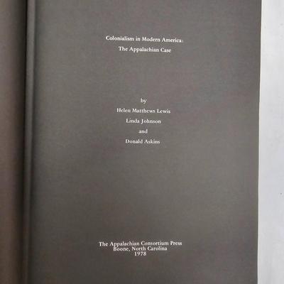 Tennessee Books, Stories, Memorabilia & More (LR-JS)