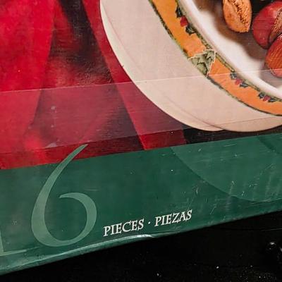 Gibson Snowman Frolic 16-Piece Stoneware Dinnerware Set - Boxed 4 Place Settings with Original Packaging