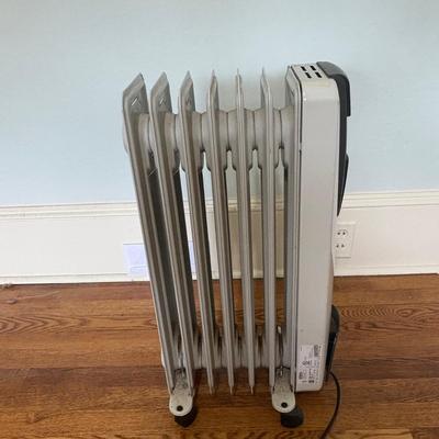 DeLonghi Radiator Heater, Lasko Box Fans, & More (O-SF)