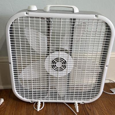 DeLonghi Radiator Heater, Lasko Box Fans, & More (O-SF)