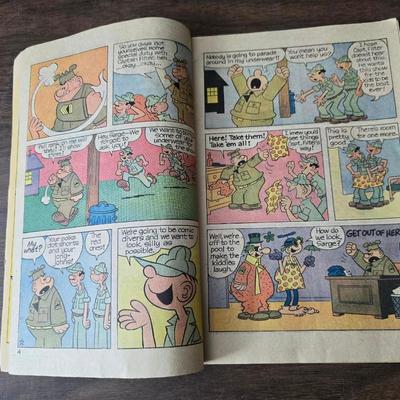 Collection of comic books - Quincy - Tiger - Beetle Bailey - Phantom