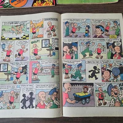 Collection of comic books - Quincy - Tiger - Beetle Bailey - Phantom