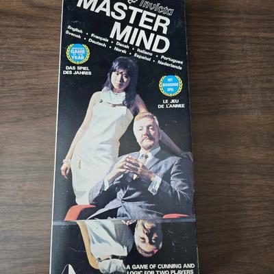 Master Mind game set - Super Master mind - word master mind & Master mind Invicta games