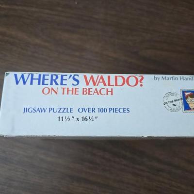 Hotshot Basketball - Where's Waldo on the beach - Dominoes and a few puzzles