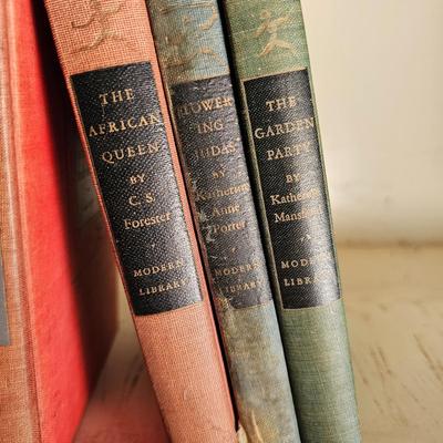 The Modern Library of the World's Best Books Collection (LR-JS)