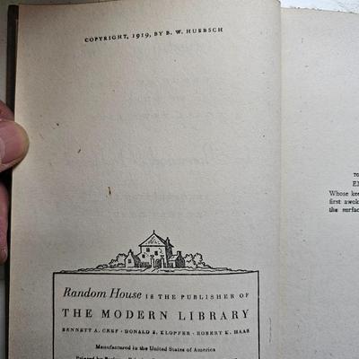 The Modern Library of the World's Best Books Collection (LR-JS)