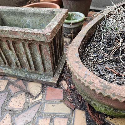 Selection of Terra Cotta & Concrete Pots & Planters (FP-JS)