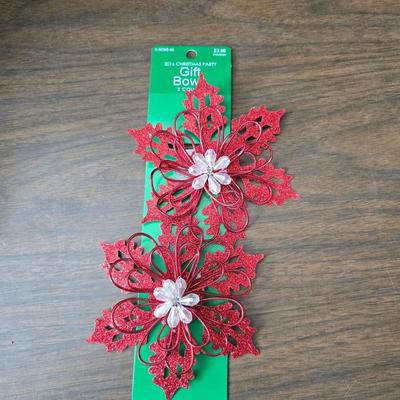 Giant snowman and Christmas items lots of Christmas crafting items - Pinecones - Ribbon and more