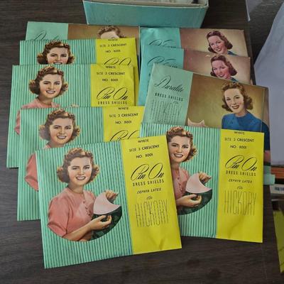 Crafting supplies - yarn - Photo album - ceramic letters with trays and much more