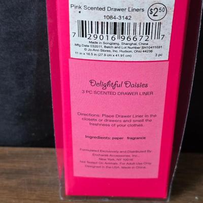 Crafting supplies - yarn - Photo album - ceramic letters with trays and much more