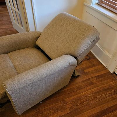 La-Z-Boy Tan Cloth Power Recliner (E-JS)