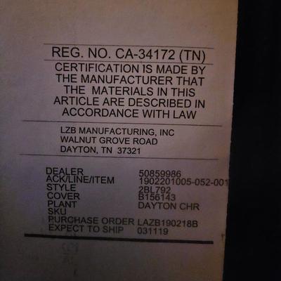 La-Z-Boy Tan Cloth Power Recliner (E-JS)