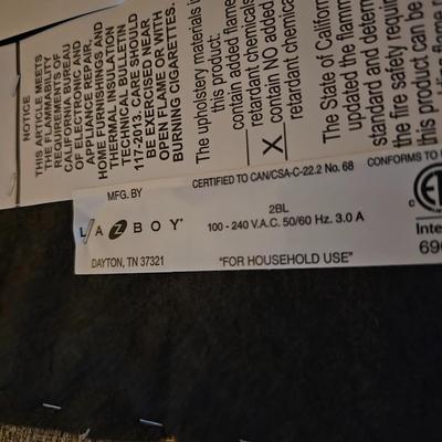 La-Z-Boy Tan Cloth Power Recliner (E-JS)