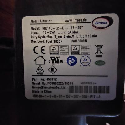 La-Z-Boy Tan Cloth Power Recliner (E-JS)