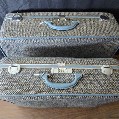 Vintage Ameilia Earhart nesting luggage set