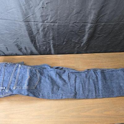 Two pair of red leather tag Levi 501 jeans Size 38 x 33 like new!