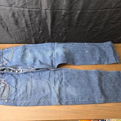 Two pair of 38 x 30 Levi Jeans