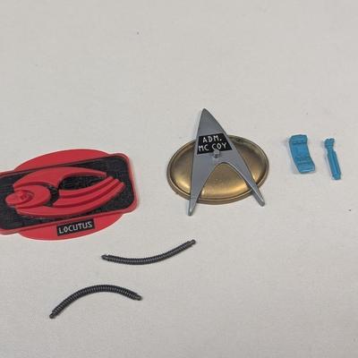 Playmakers Star Trek 1993 Locutus Accessories