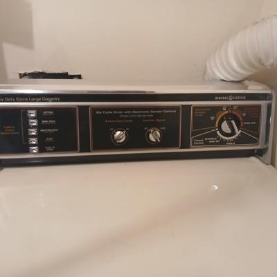 General Electric DDE 9200GDLAD Clothes Dryer