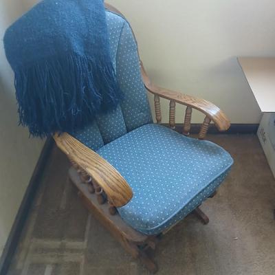 Robinson Furniture Mfg. cushioned Glider rocker