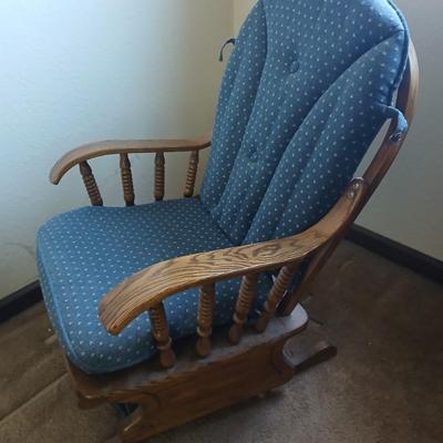 Robinson Furniture Mfg. cushioned Glider rocker