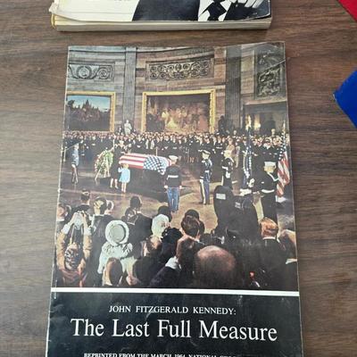 Newspapers - books - booklets - poster - pamphlets all about the Presidents of the United States