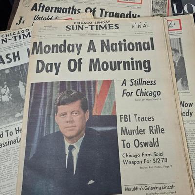 Newspapers - books - booklets - poster - pamphlets all about the Presidents of the United States