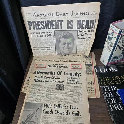 Newspapers - books - booklets - poster - pamphlets all about the Presidents of the United States