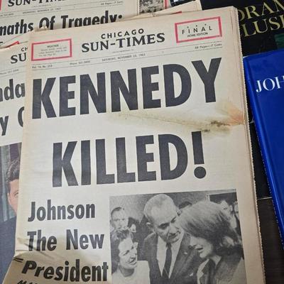 Newspapers - books - booklets - poster - pamphlets all about the Presidents of the United States