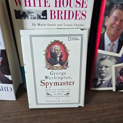 Newspapers - books - booklets - poster - pamphlets all about the Presidents of the United States