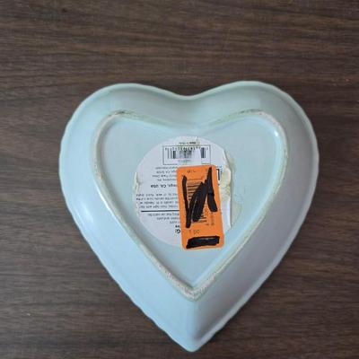 Two vintage prints featuring the "Daffodils" illustration by artist Mary Lou Goertzen with matching vases and more