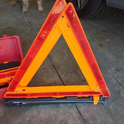 EMERGENCY ROAD SIDE EQUIPMENT