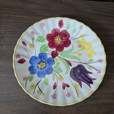 Assorted kitchen items - new ice straw maker - metal & glass dishware - roasting pan and more