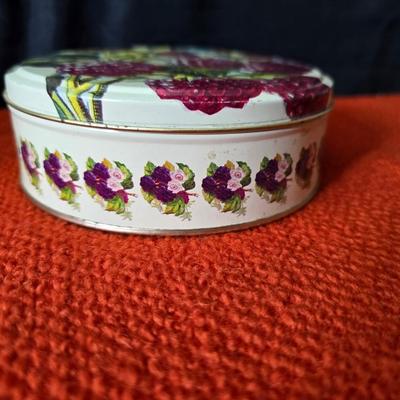 Leaf bowl - glass leaves - large mesh platter and more