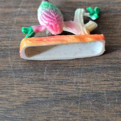 Small trinkets & collectibles - Brooch pin - vintage box with tools - necklaces - soaps - compacts and more