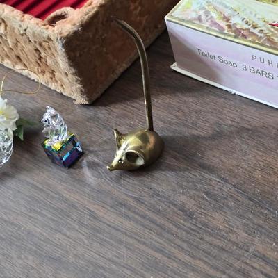 Small trinkets & collectibles - Brooch pin - vintage box with tools - necklaces - soaps - compacts and more