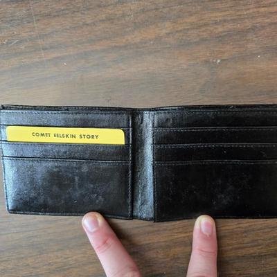 New Old timer pocketknife - large tooth necklaces - Coin counter = wallet and a new smart bracelet