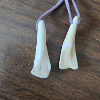 New Old timer pocketknife - large tooth necklaces - Coin counter = wallet and a new smart bracelet