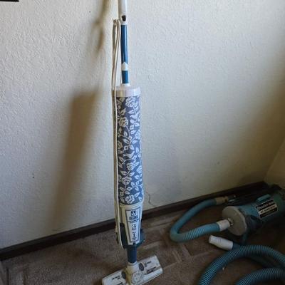 Vintage Regina Eletrikbroom vacuum cleaner - 3 speeds 1 power plus - Circuiteer livestock portable hot blower-dryer